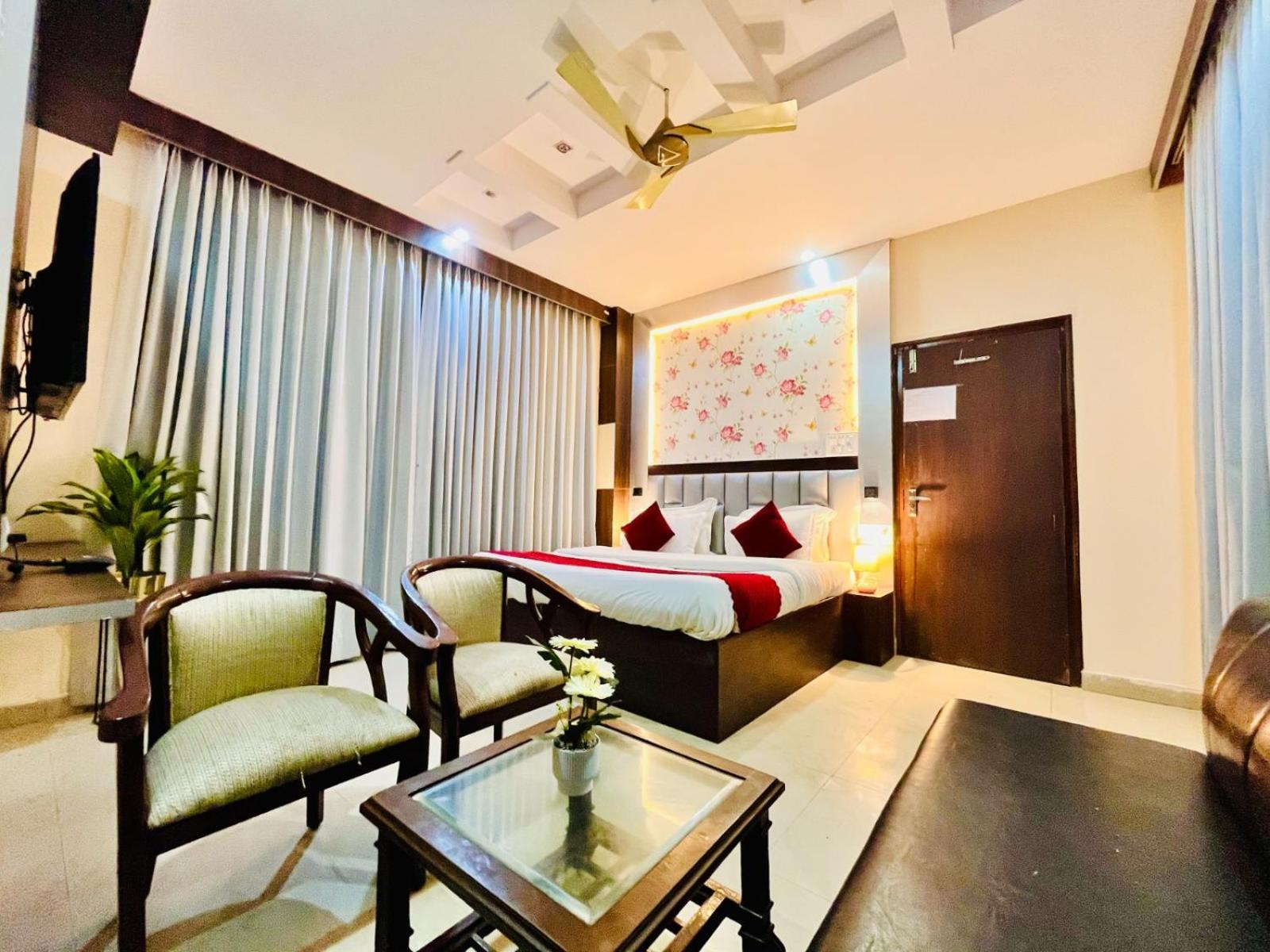 The Ramawati - A Luxury Hotel & Resort, Haridwar Exterior photo