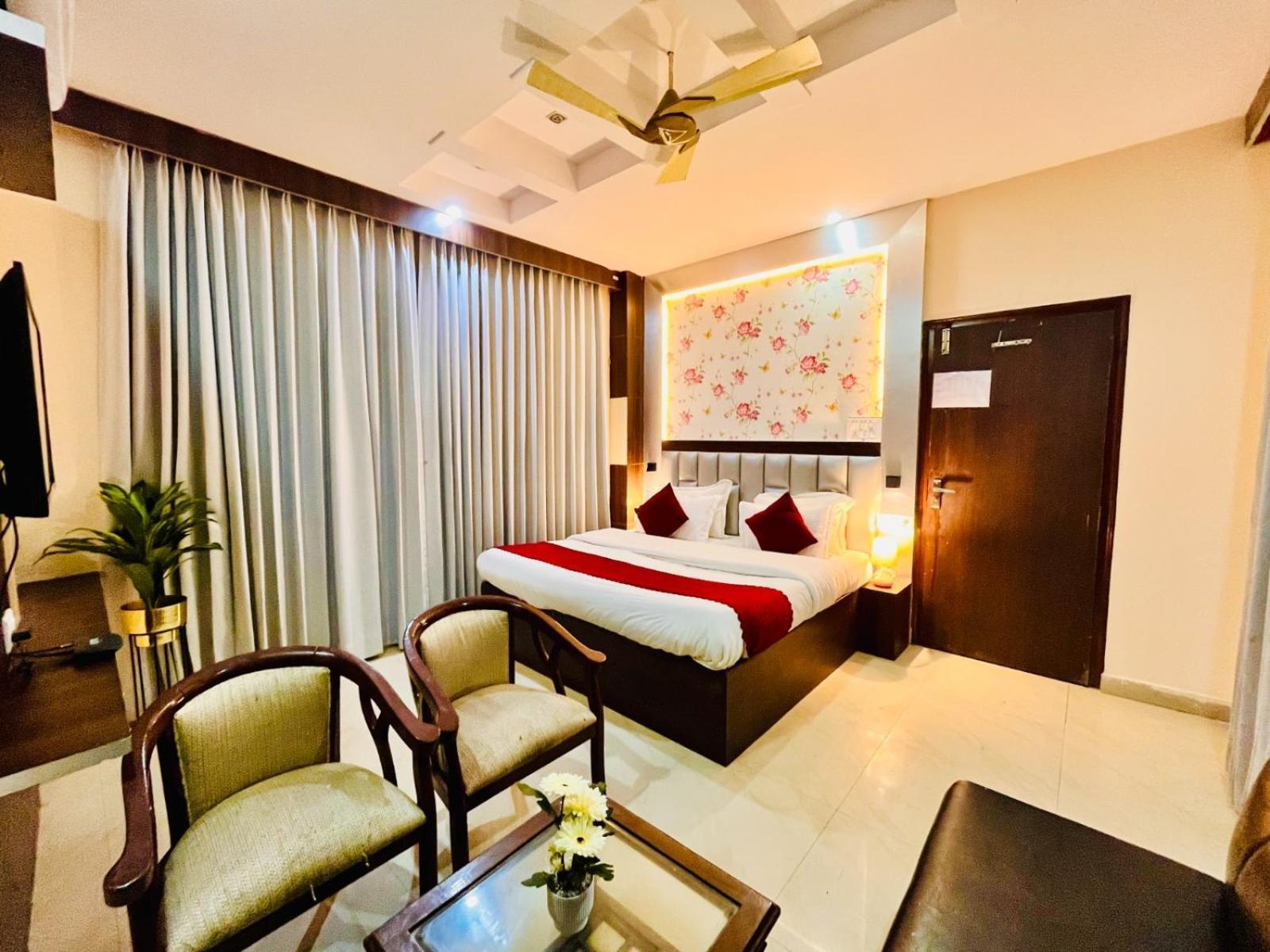 The Ramawati - A Luxury Hotel & Resort, Haridwar Exterior photo